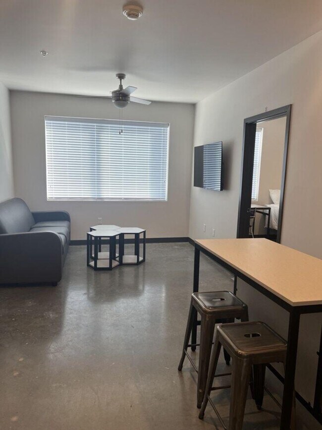 909 Q St Unit ID1267788P, Lincoln, NE 68508