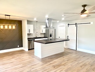 5 Britten Cir, Bella Vista, AR 72715