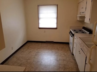 2223-2223 7th Ave Unit 1, Rockford, IL 61104