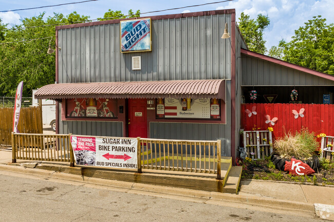 Grab a beer with  friends at Katz Sugar Inn.