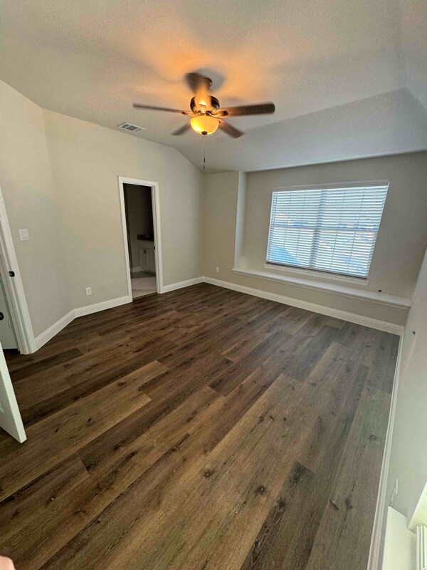 721 N Jefferson St unit 1195, Pilot Point, TX 76258 - photo 4