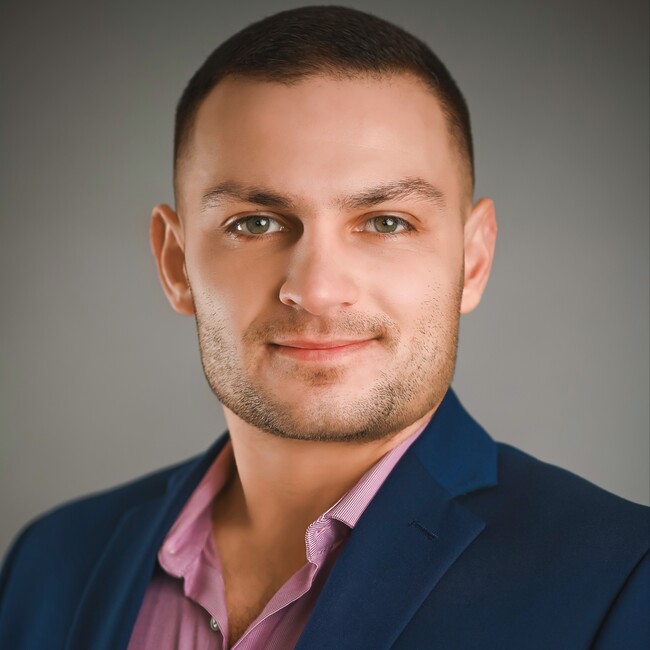 Agent Photo