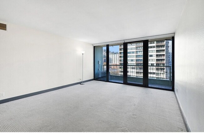 Harrison East unit 10C, Portland, OR 97201 - photo 6