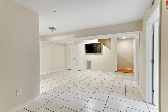 1519 N 16th St unit 13, Philadelphia, PA 19121 - photo 6