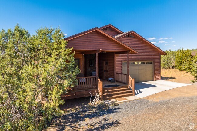 Custom builds on sprawling acreage range from about $450,000 to $550,000.