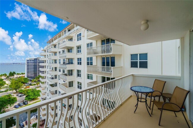 The Venetian Condominiums unit 1204, Fort Lauderdale, FL 33316 - photo 6