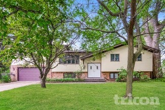 2361 5th St NW, New Brighton, MN 55112