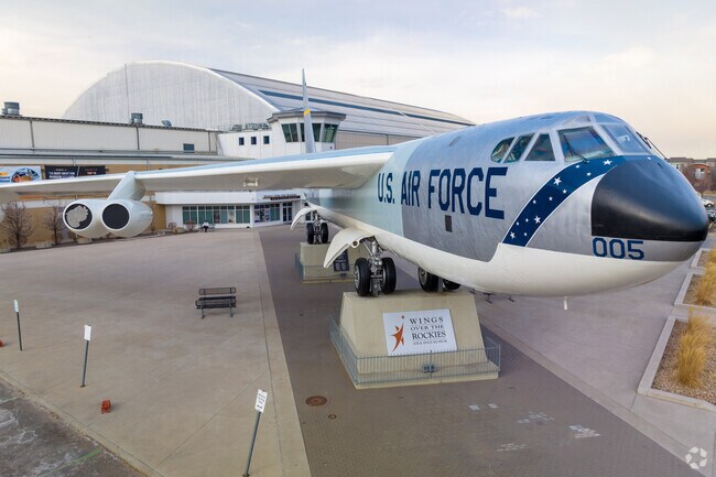 Aviation enthusiasts will love how close Sunny Vale is to Wings Over the Rockies Air & Space Museum.