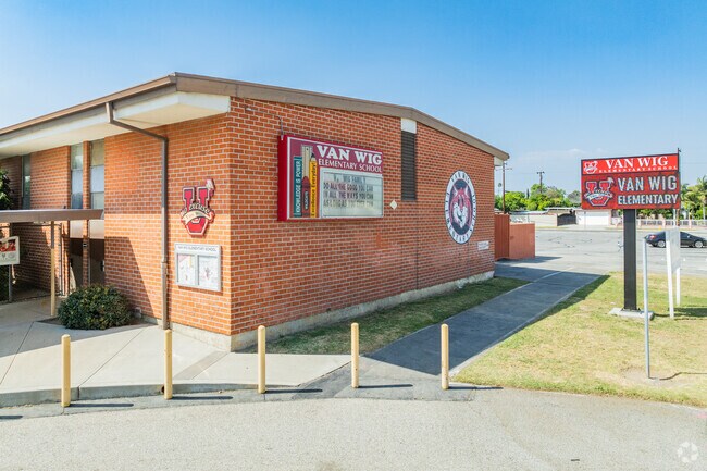 Van Wig Elementary