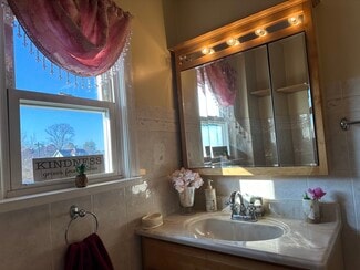 269 N 1st Ave Unit B, Manville, NJ 08835