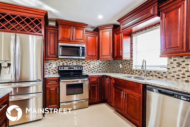 300 E 10th St, Lehigh Acres, FL 33972 - photo 7