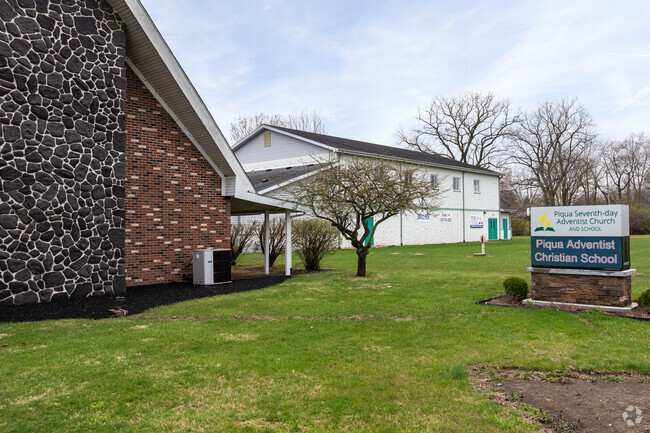 Piqua Sda Christian School has approximately 23 students.