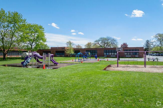 Maumee Intermediate School love to play.