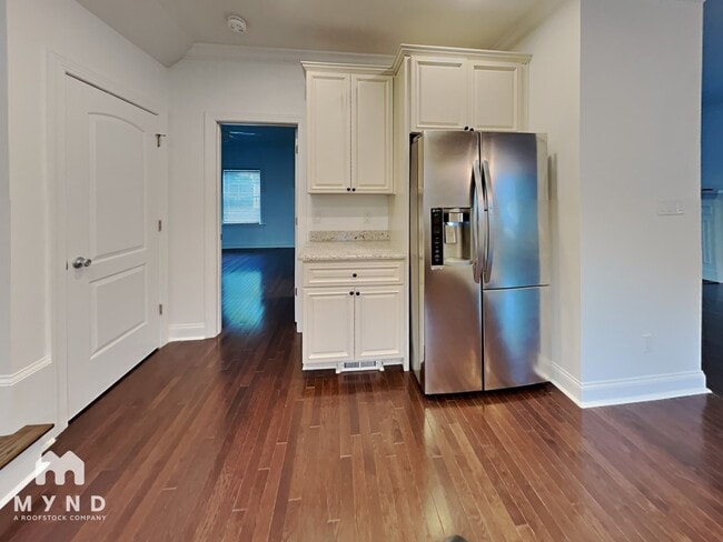 211 Idlewild Ave, Raleigh, NC 27601 - photo 5