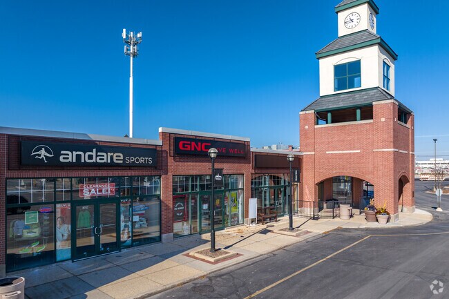 Riverpoint Village provides big-box retail close to the River Hills neighborhood.