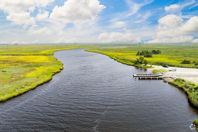 Spend a day kayaking down the Tuckahoe River in Upper Township.