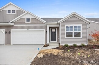 982 Scioto Dr NW, Comstock Park, MI 49321