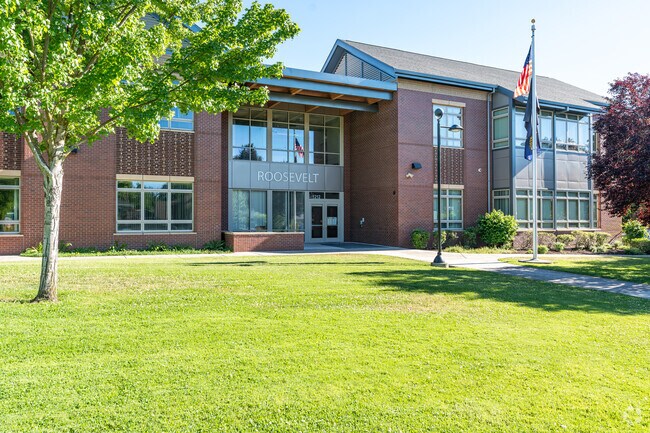 The youngest students in Laurelhurst may attend Roosevelt Elementary School.