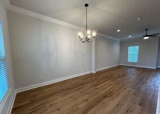 109 Lotus St, Broussard, LA 70518