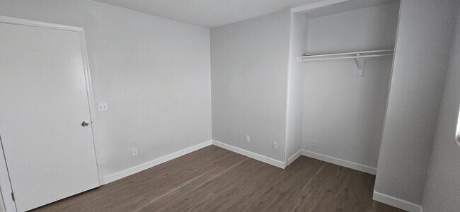 11602 W Charter Oak Rd, El Mirage, AZ 85335 - photo 4