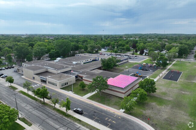 Madison Elementary School has an average grade of 'C' on Niche.