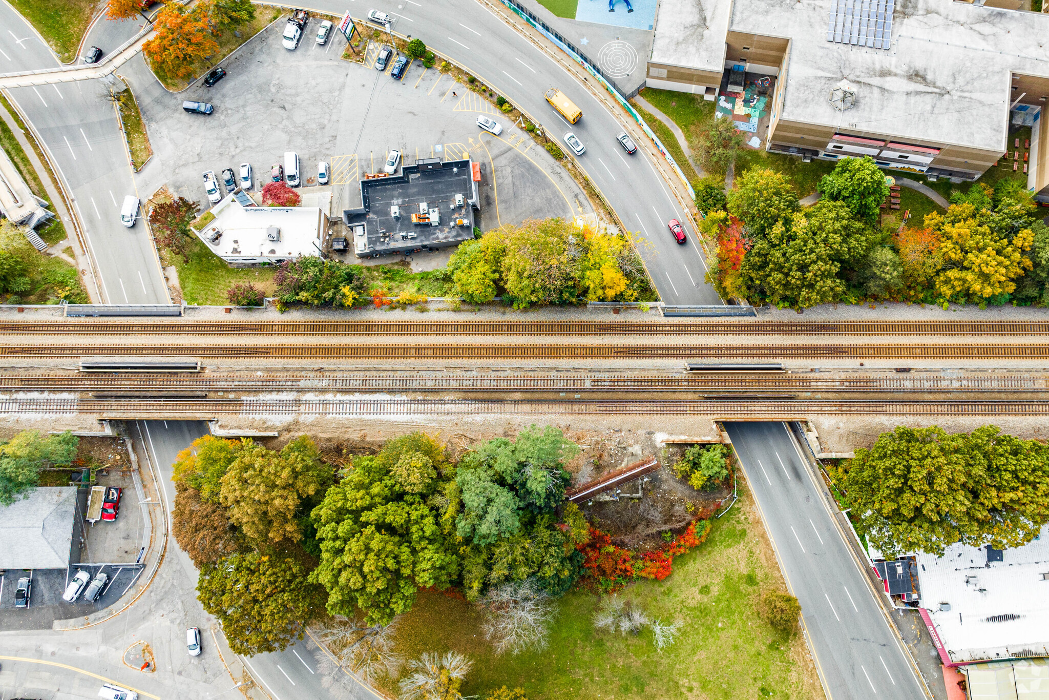 Neponset Port residents makes for an easy commuting with just one train ride to Downtown Boston