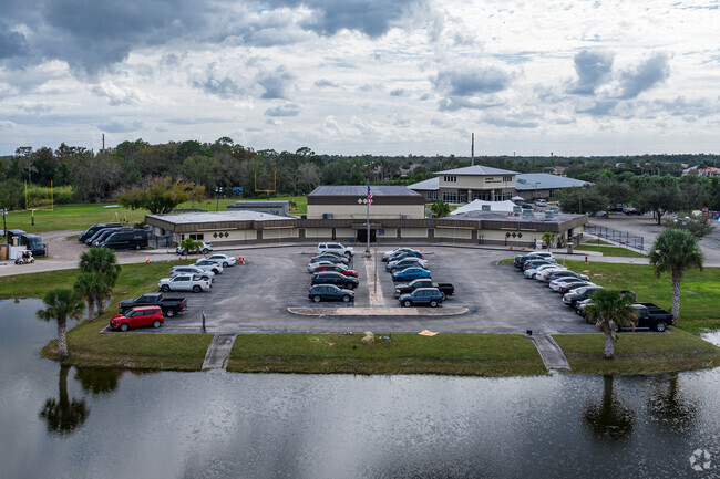 Sonshine Christian Academy has plenty of parking space.