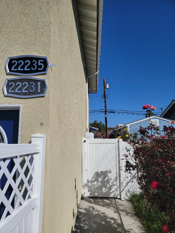 22235 Burton St, Los Angeles, CA 91304
