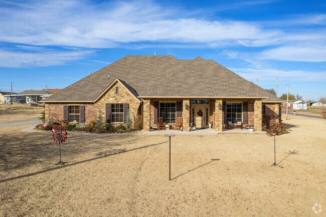 Ranch style home are the most common style found in this Oklahoma neighborhood.