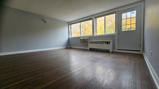 4044 N California Ave Unit 304, Chicago, IL 60618