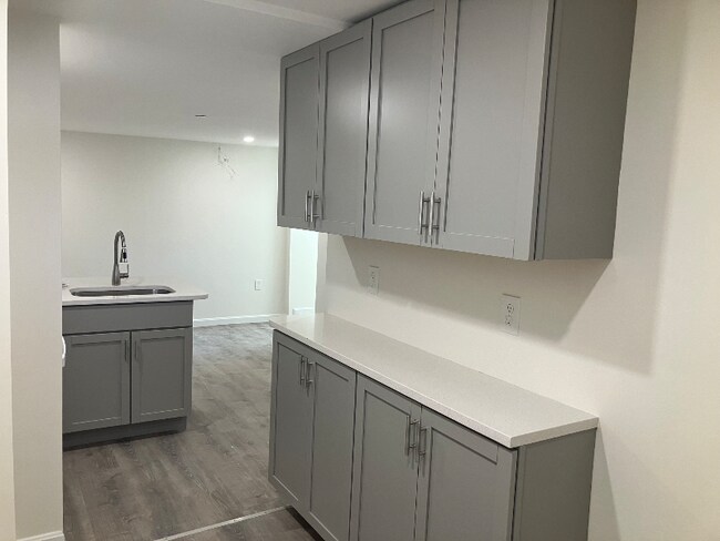 622 Cummins Hwy, Mattapan, MA 02126 - photo 4