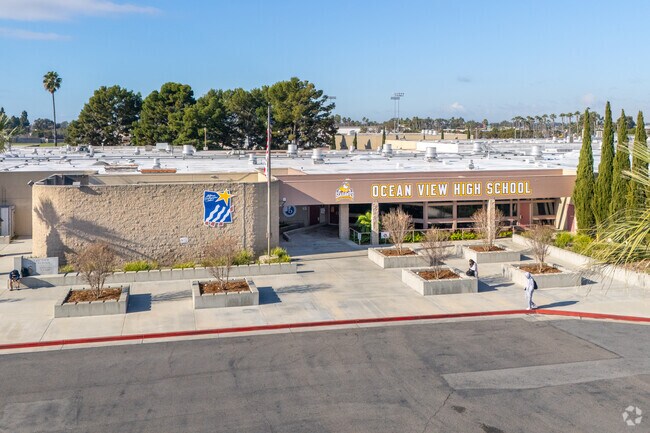 Ocean View High School provides a comprehensive curriculum for 9-12th grade students prepping for higher education.