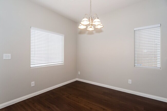 6226 Port Astoria Ct, Las Vegas, NV 89122 - photo 5