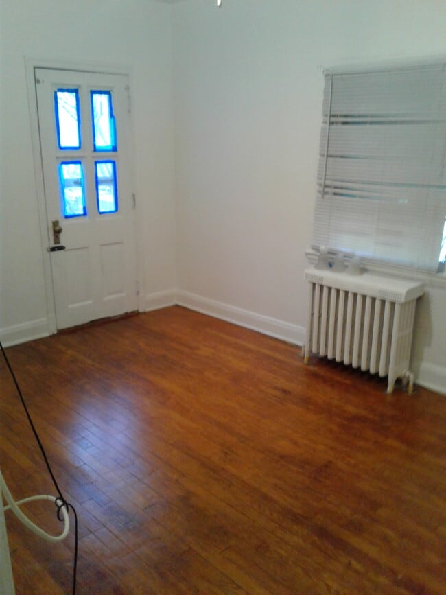 3021 Echodale Ave unit 1, Baltimore, MD 21214 - photo 4