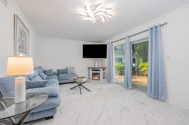 279 S Brevard Ave, Cocoa Beach, FL 32931 - photo 6