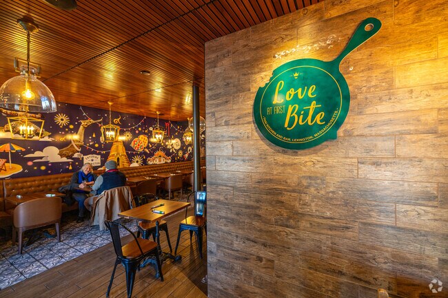 Love at First Bite Thai Kitchen and Bar is a nearby resturant to Follen Heights residents.