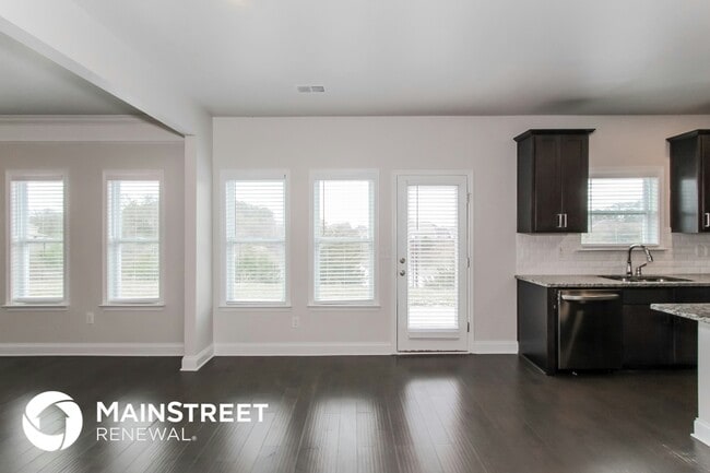 253 Union Station Dr, Calera, AL 35040 - photo 5