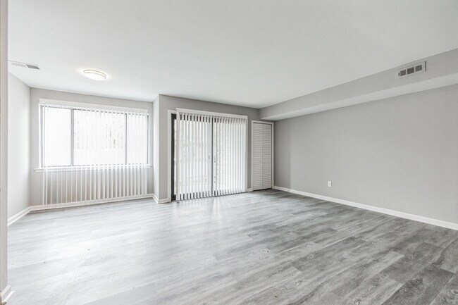 The Crossings at Neshaminy Apartments, Bensalem, PA 19020 - photo 6