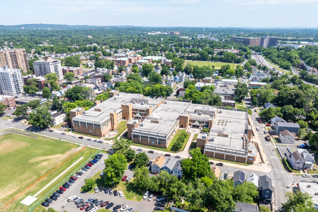 Sojourner Truth Middle School is part of a larger school complex made of 3 schools total.