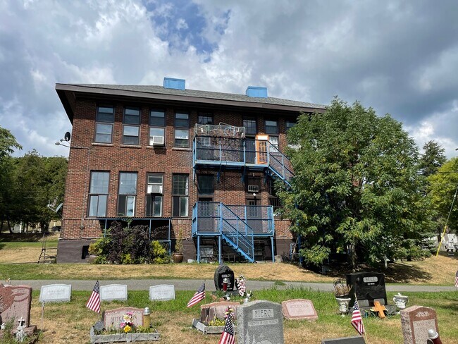 101 Paul Ave unit 1, Hudson, NY 12534 - photo 7