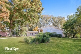 2030 Chestnut Hill Cir, Decatur, GA 30032