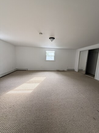 164 Arthur Ave Unit 2, West Babylon, NY 11704