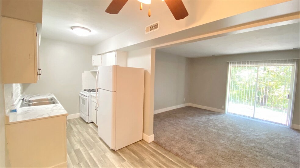 Timbercrest, Bellevue, NE 68005 - photo 1