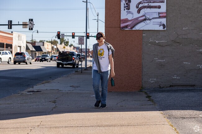 Sidewalks add to the walkability and ease of access throughout Blendville North.