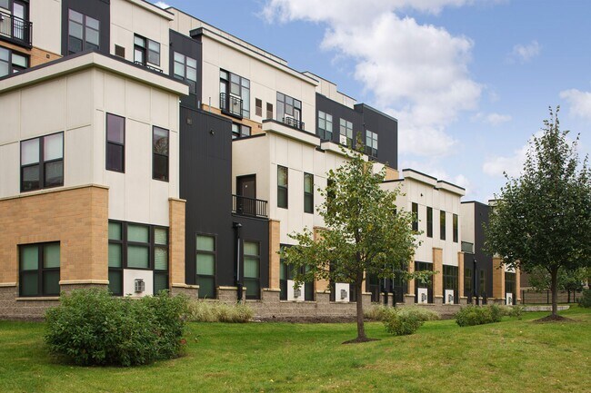 Marbella on Dean, Minneapolis, MN 55416 - photo 7