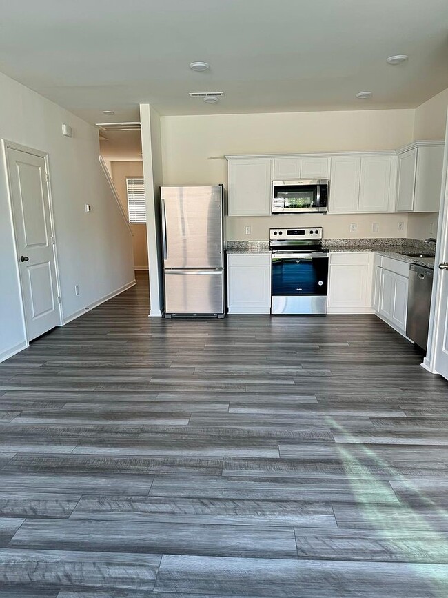 Dining room, kitchen