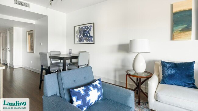 777 Preston St unit 8E, Houston, TX 77002 - photo 4