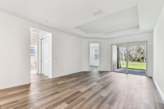 18110 Cherished Loop, Lakewood Ranch, FL 34211 - photo 5