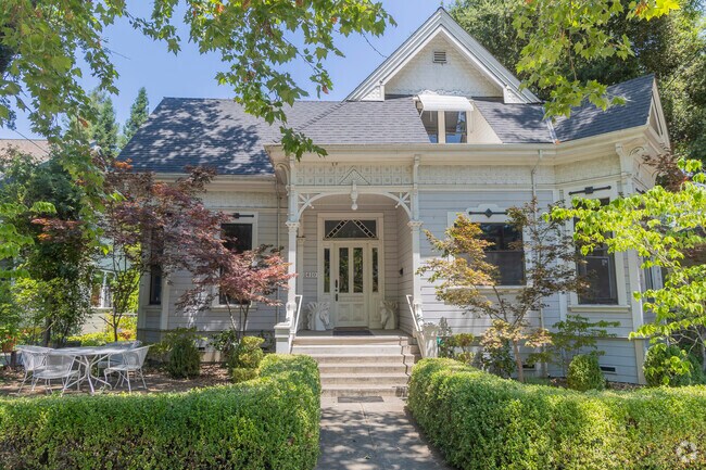 Calistoga homeowners take great pride in their curb appeal.