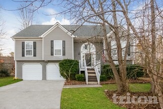 5002 Ceylon Dr, Austell, GA 30106